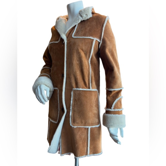UGG Shearling/ Suede Coat with hood. Mid length, size small, excellent condition - Picture 2 of 7